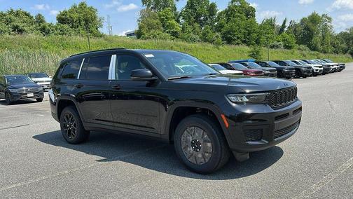2025 Jeep Grand Cherokee L Laredo