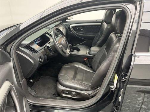 Tuxedo Black Metallic 2014 Ford Taurus SEL