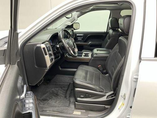 White Frost Tri-Coat 2017 GMC Sierra 1500 Denali
