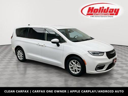 2023 Chrysler Pacifica Touring-L