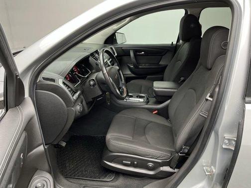 2016 GMC Acadia SLE-2