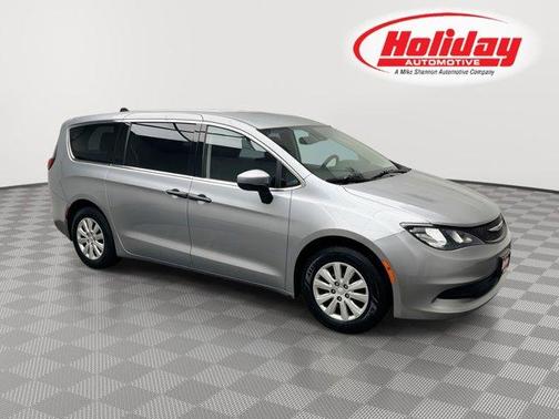 2021 Chrysler Voyager L