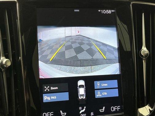 2021 Volvo S60 MOMENTUM