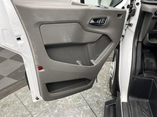 2023 Ford Transit-150 