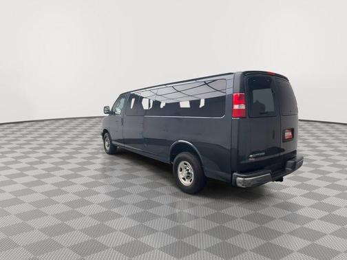 2017 Chevrolet Express 3500 LT