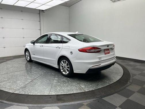 Oxford White 2019 Ford Fusion Hybrid SE