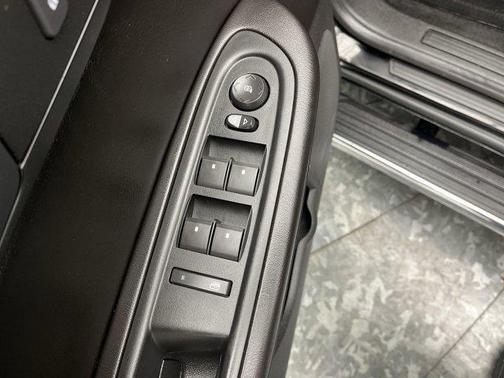 2016 GMC Acadia SLE-2