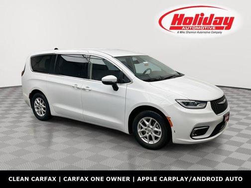 2023 Chrysler Pacifica Touring-L