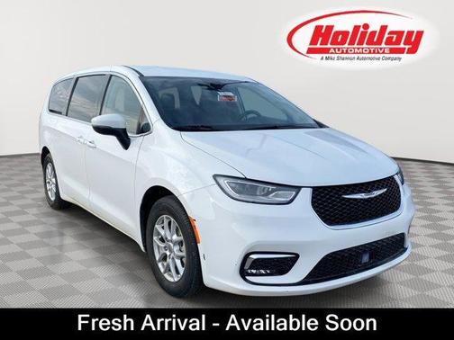 2023 Chrysler Pacifica Touring-L