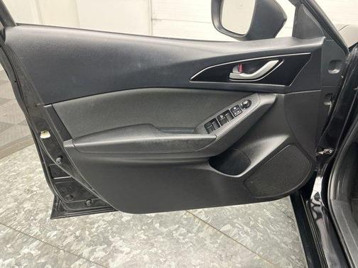 2015 Mazda Mazda3 i Sport