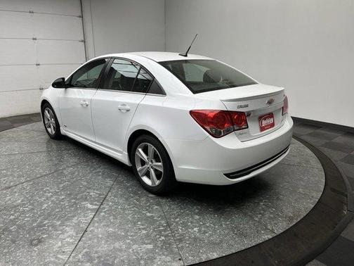 Summit White 2014 Chevrolet Cruze 2LT