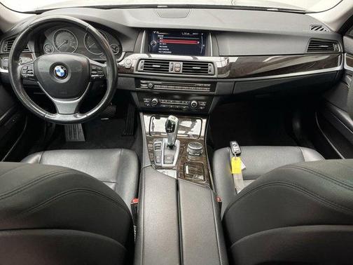 2015 BMW 528 i xDrive