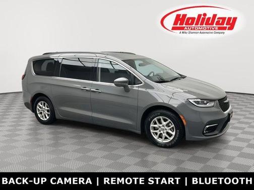2022 Chrysler Pacifica Touring-L