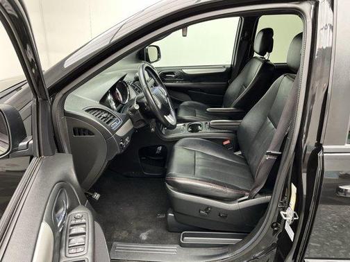 2016 Dodge Grand Caravan R/T