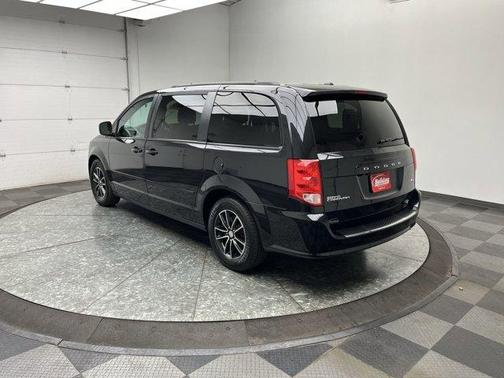 2016 Dodge Grand Caravan R/T
