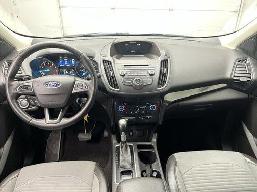 Lightning Blue Metallic 2018 Ford Escape SE