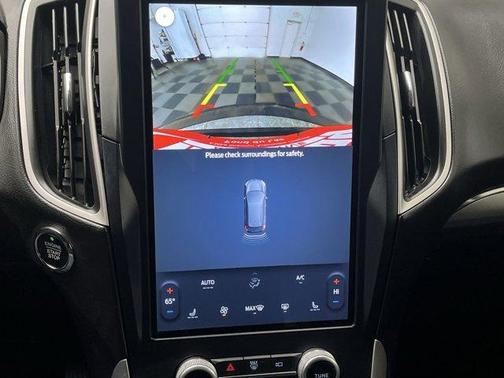 Agate Black Metallic 2023 Ford Edge SEL