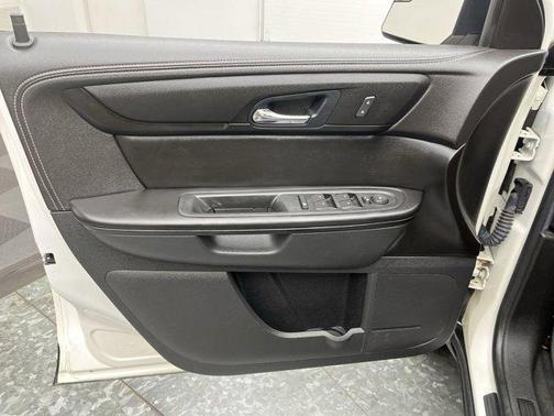 2014 GMC Acadia SLE-2