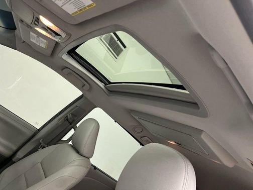 2017 Toyota Sienna XLE Premium