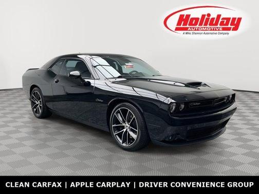 Pitch Black Clearcoat 2018 Dodge Challenger R/T Plus
