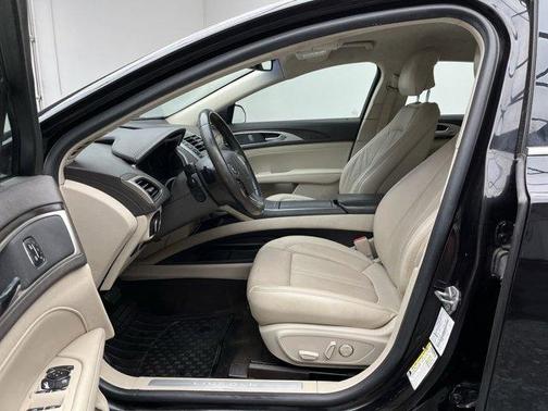 Infinite Black Metallic 2019 Lincoln MKZ Reserve I