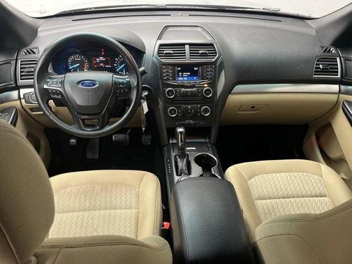 2017 Ford Explorer Base