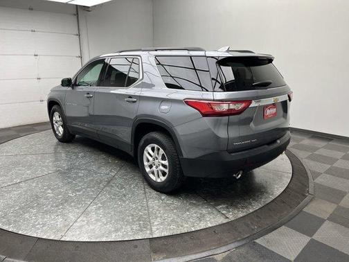 Satin Steel Metallic 2020 Chevrolet Traverse LT Cloth