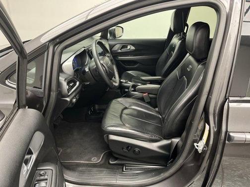 2018 Chrysler Pacifica Touring-L Plus