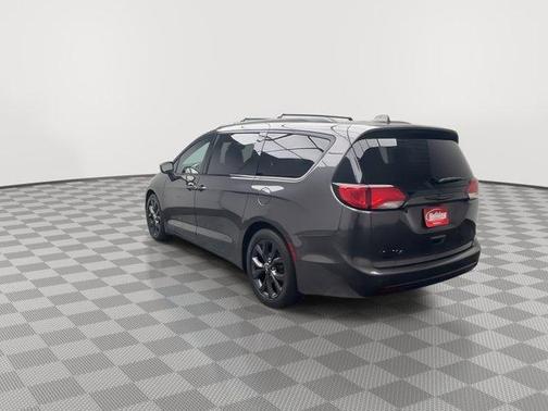 2018 Chrysler Pacifica Touring-L Plus