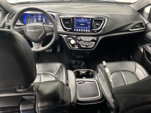 2018 Chrysler Pacifica Touring-L Plus