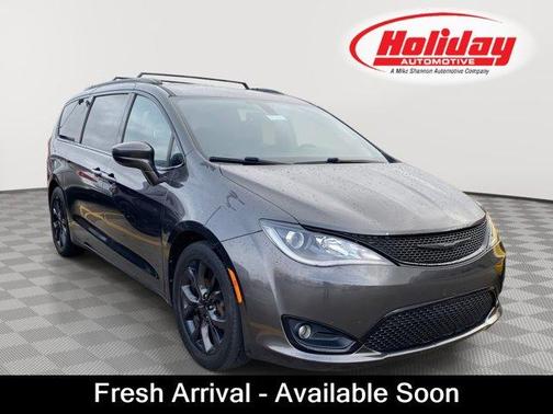 2018 Chrysler Pacifica Touring-L Plus