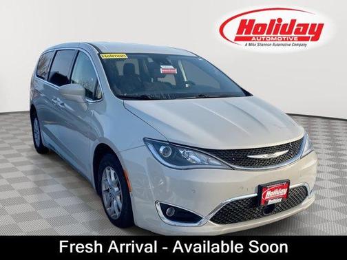 2020 Chrysler Pacifica Touring