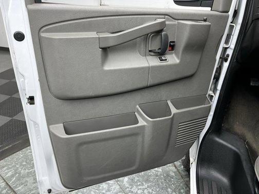 2019 Chevrolet Express 2500 LT
