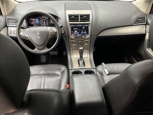 2013 Lincoln MKX Base