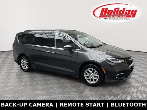 2022 Chrysler Pacifica Touring-L