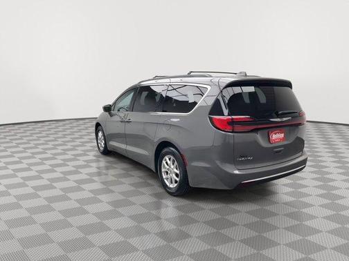 2022 Chrysler Pacifica Touring-L
