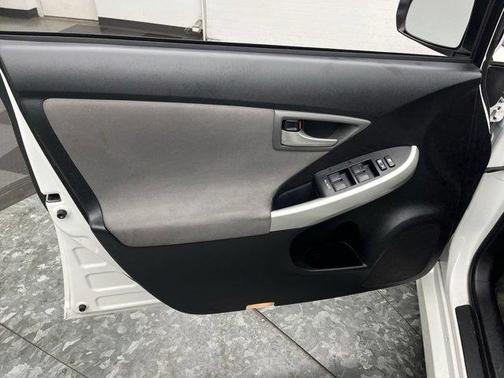 2012 Toyota Prius Base