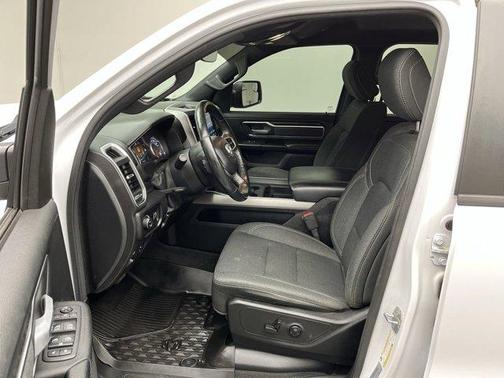 Bright White Clearcoat 2020 RAM 1500 Big Horn