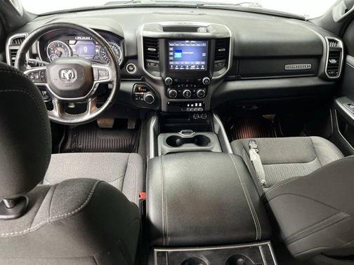 Bright White Clearcoat 2020 RAM 1500 Big Horn