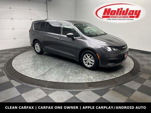 Granite Crystal Clearcoat Metallic 2023 Chrysler Voyager LX