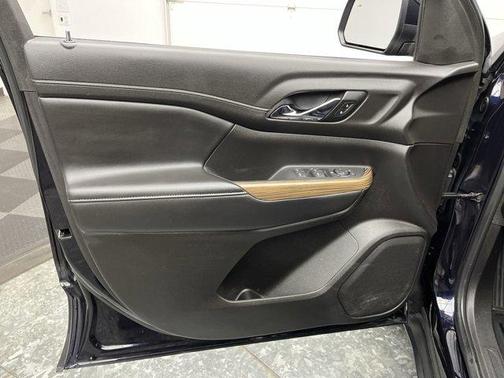 Midnight Blue Metallic 2022 GMC Acadia SLE