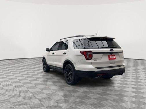 2019 Ford Explorer sport