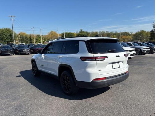 2024 Jeep Grand Cherokee L Altitude