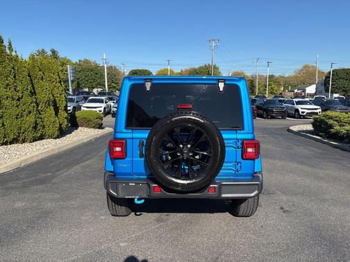 2024 Jeep Wrangler 4xe Sahara