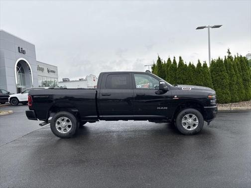 2025 RAM 2500 Big Horn Crew Cab 4x4 6'4' Box