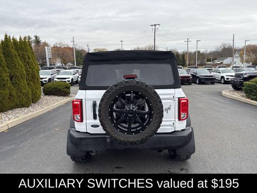 2023 Ford Bronco Base