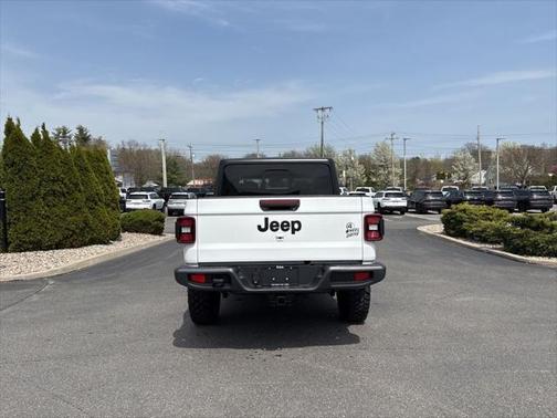 2025 Jeep Gladiator Willys