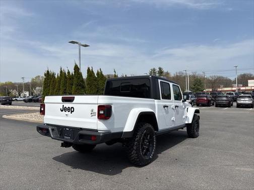 2025 Jeep Gladiator Willys