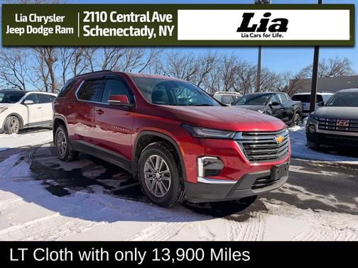 2023 Chevrolet Traverse LT Cloth