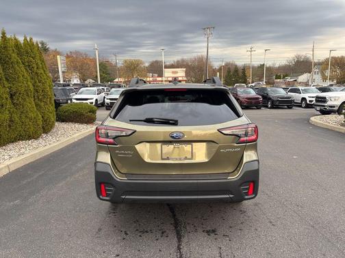 2022 Subaru Outback Premium